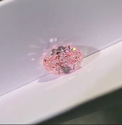 अंडाकार आकार प्रयोगशाला में उगाया गया चेरी गुलाबी हीरे 2.1ct-3.0ct आईजीआई प्रमाणन के साथ
