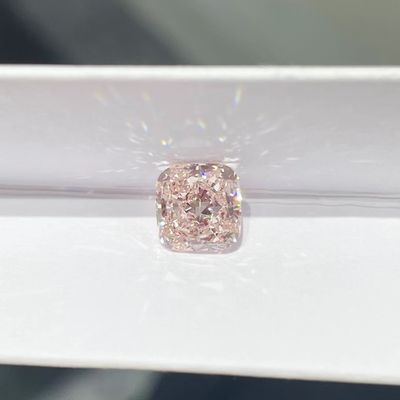 कुशन ब्रिलियंट कट 2.0ct-2.5ct CVD लैब ग्रोन पिंक डायमंड्स IGI प्रमाणित