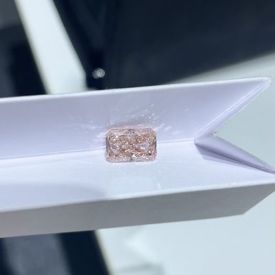 VS2-VVS2 सीवीडी प्रयोगशाला विकसित गुलाबी हीरे 1.5-3.0ct दीप्तिमान शानदार कट