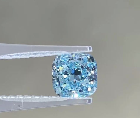 बड़े आकार का जीवंत सिंथेटिक सीवीडी लैब से उगाया गया नीला हीरे 5.3ct कुशन कट