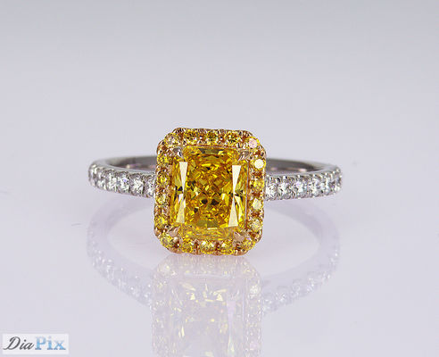 1.1ct उज्ज्वल आकार फैंसी जीवंत पीला प्रयोगशाला बनाया हीरा अंगूठी 18K सोने सेट