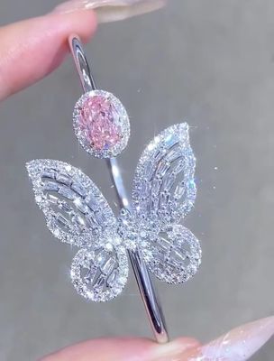 एनजीटीसी प्रमाणित प्रयोगशाला से उगाए गए हीरे के कंगन 1.97ct अंडाकार गुलाबी हीरे का कंगन