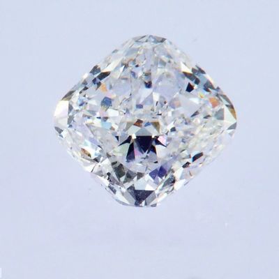 फैक्टरी थोक वर्ग कुशन आकार 3.3CT प्रयोगशाला में उगाया गया जैसा कि उगाया गया सीवीडी सफेद हीरा आईजीआई प्रमाणित