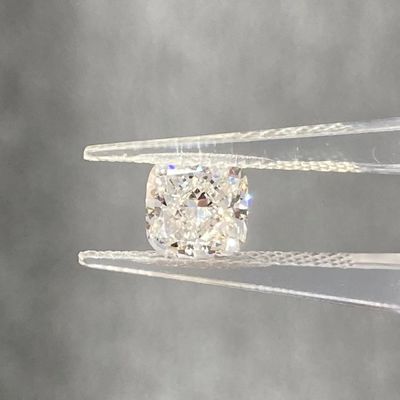 1.05CT स्क्वायर कुशन कट लैब निर्मित सफेद हीरे F VVS2 सीवीडी लैब विकसित हीरा